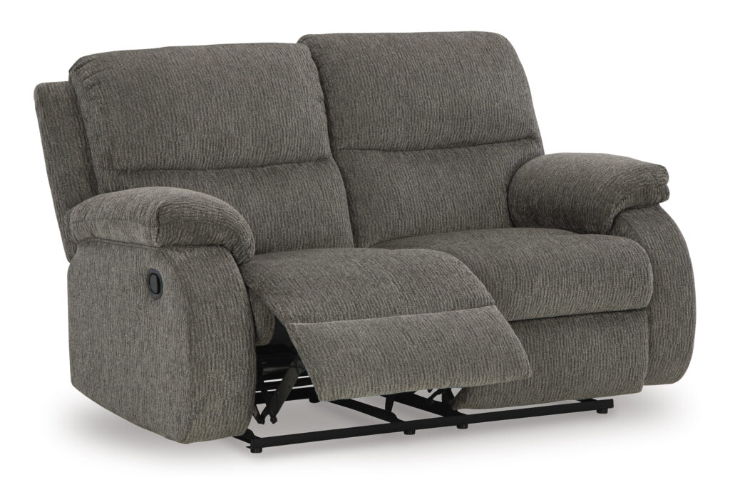 New Scranto Reclining Loveseat